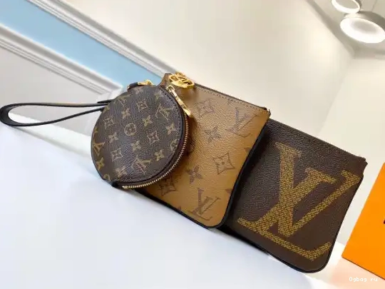 MONOGRAM POUCH LOUIS VUITTON 0517